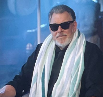 Jonathan Frakes: Our Champion Scifi Alum?